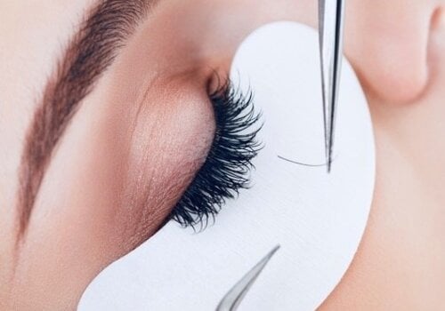 Eyelash extensions
